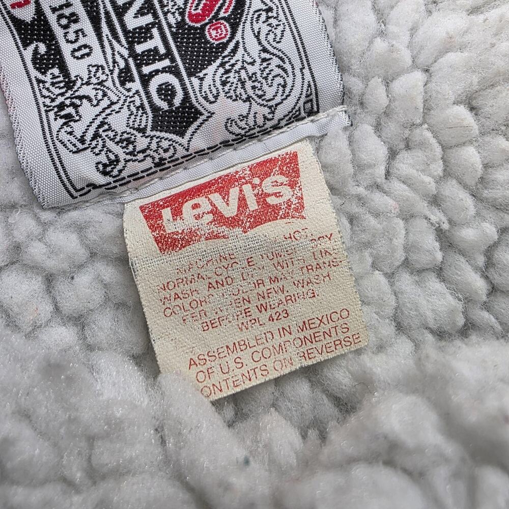 Levis Jacket Mens Medium Blue Sherpa Lined Denim Trucker Coat 70609-0216 Winter - Picture 4 of 16